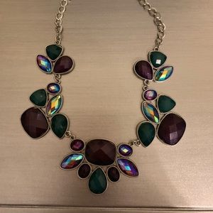Statement fashion necklace